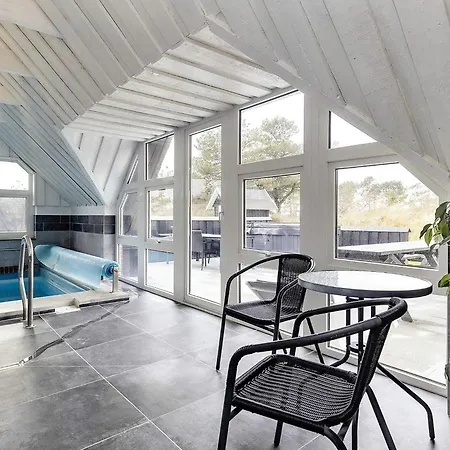 10 Person In Bl Vand Holiday home Blavand