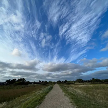 Tranquil Retreat - By Traum *